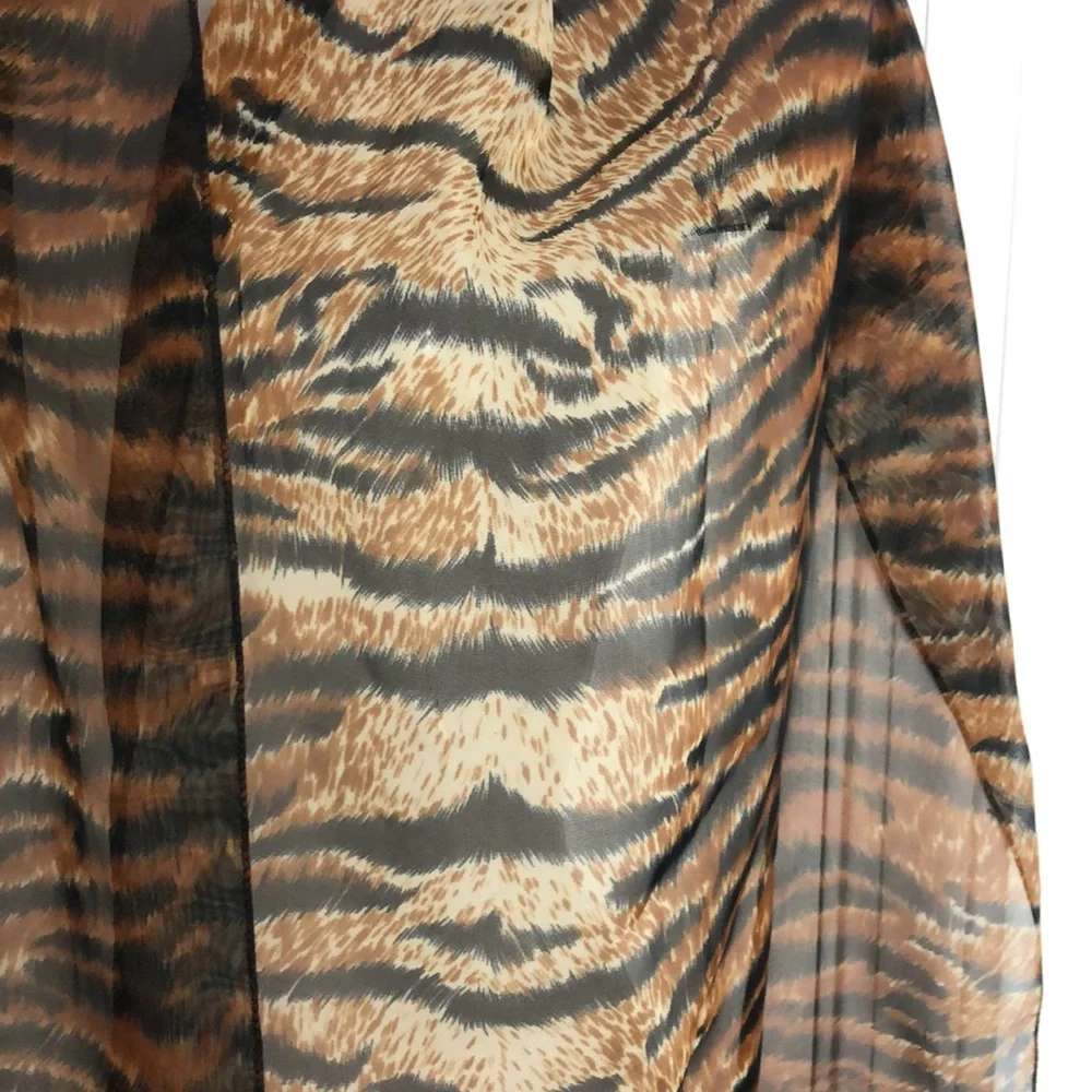 Chic Animal Print Scarf Shawl Breezy Sheer VTG - Picture 2 of 12
